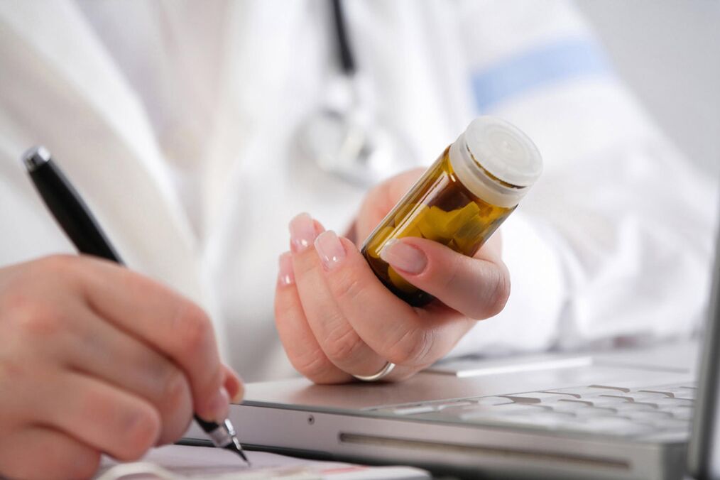 W leczeniu osteochondrozy wskazane jest przyjmowanie różnych leków
